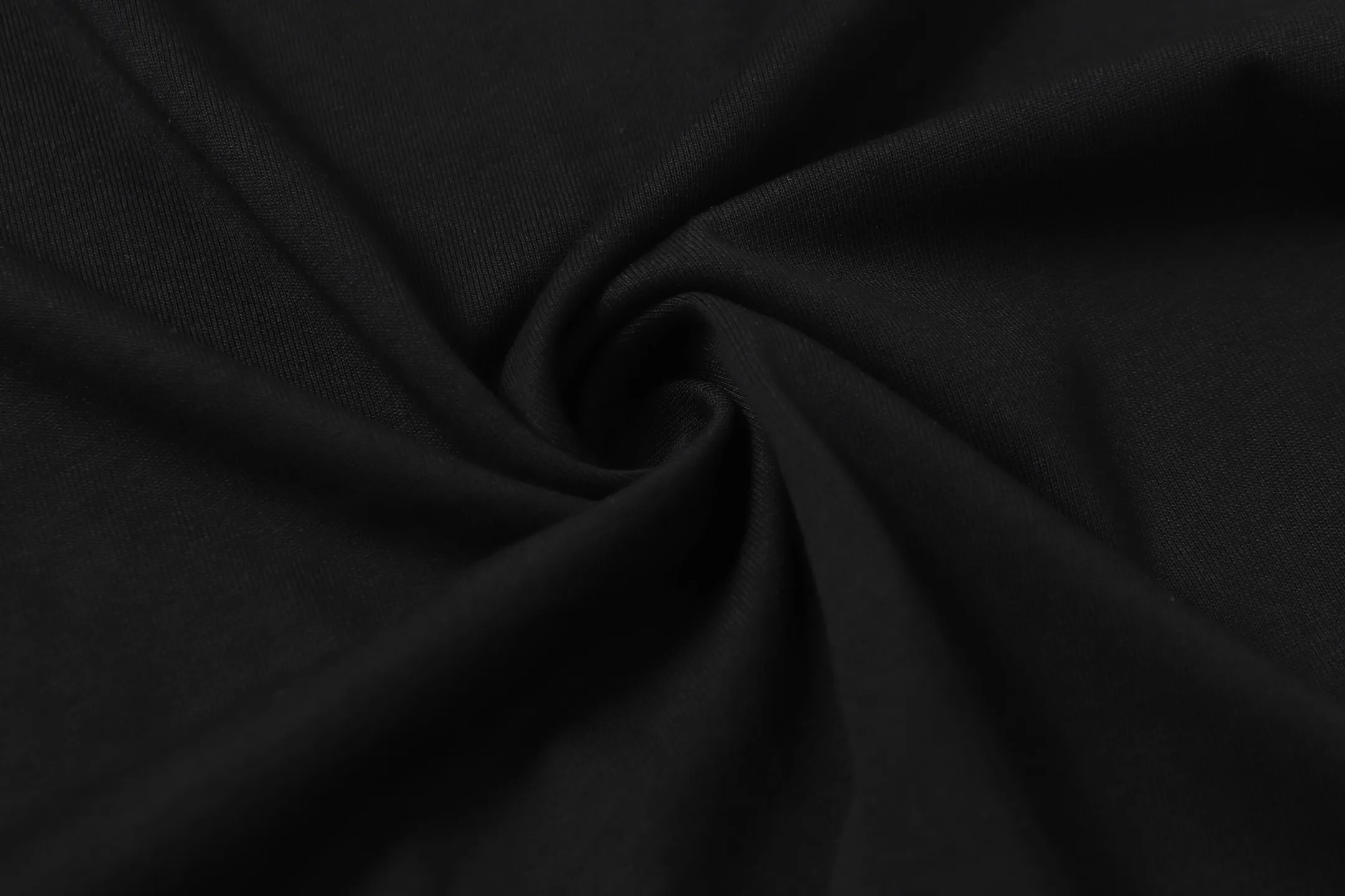 P130 Style number: A003 [Ralph Lauren classic color printed round neck basic short sleeves] ✅270g double yarn fabric, custom woven and dyed threads ✅Original sticker Scan the QR code to enter the official website ✅Large version, loose and stylish, can wear up to 200 pounds Color: black white Size: S-XL